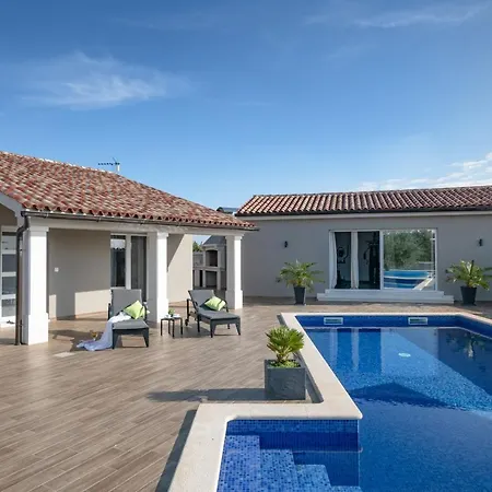 Villa Caerus Marčana