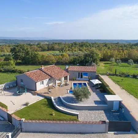 Villa Caerus *